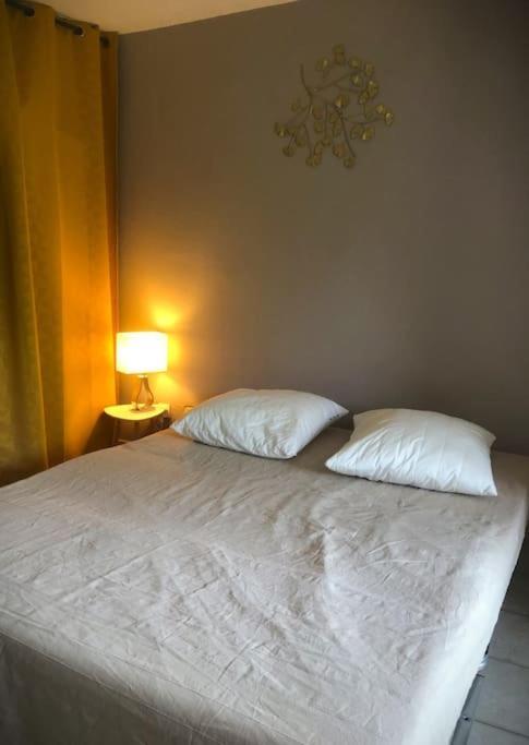 Studio Cabine Climatise 800 M De La Plage Et Des Commerces Bormes-les-Mimosas Buitenkant foto
