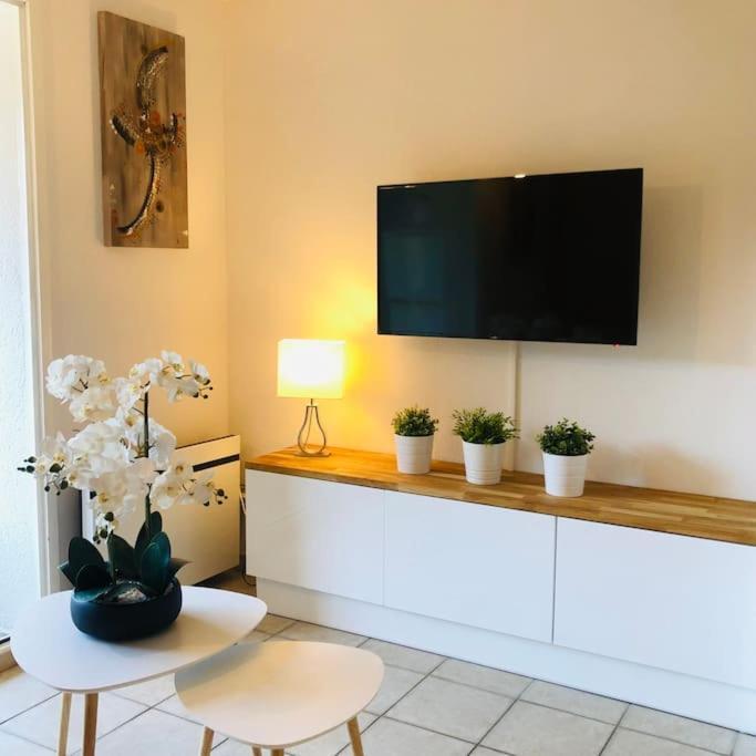 Studio Cabine Climatise 800 M De La Plage Et Des Commerces Bormes-les-Mimosas Buitenkant foto